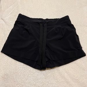 Lululemon short